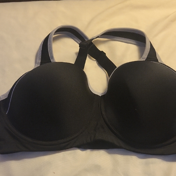 Wacoal Other - 38 D Wacoal Underwire Bra